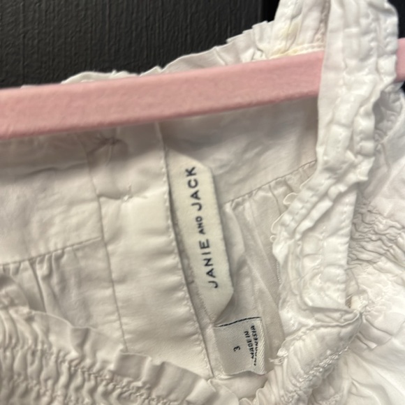 Janie and Jack EMBROIDERED SMOCKED TOP size 3T in excellent condition! - Picture 4 of 5